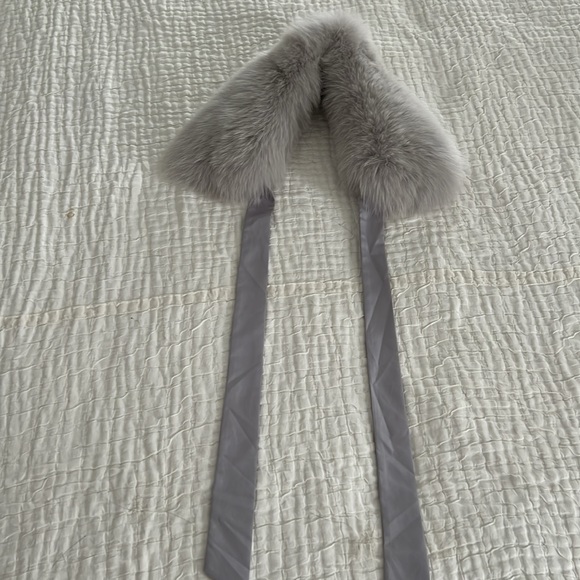 NWT GIFT ready Adrienne Landau fur collar. Dress up your coats or sweaters! - Picture 7 of 11